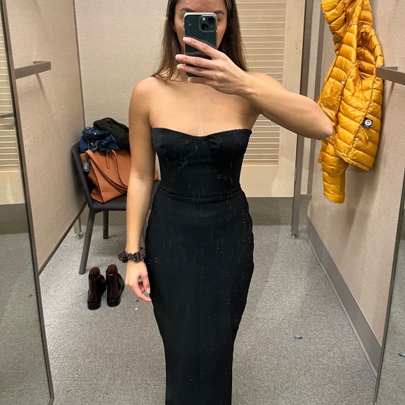 Lucia BLACK STRAPLESS CORSET MAXI DRESS - Picture 6 of 7